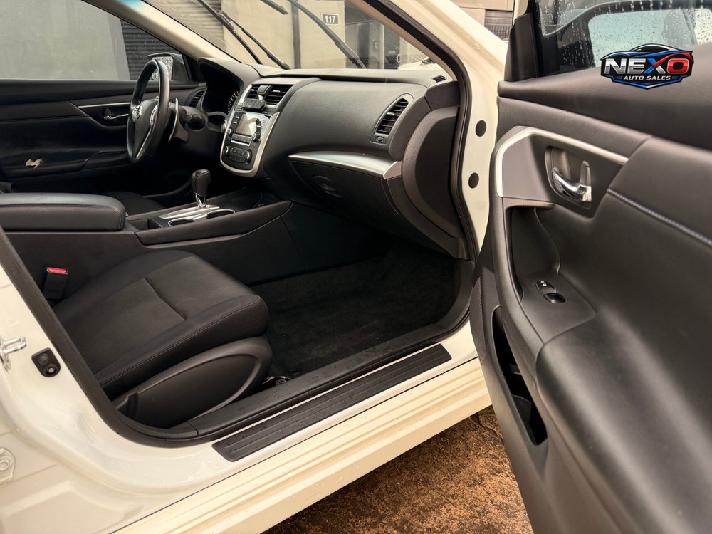 2017 NISSAN ALTIMA